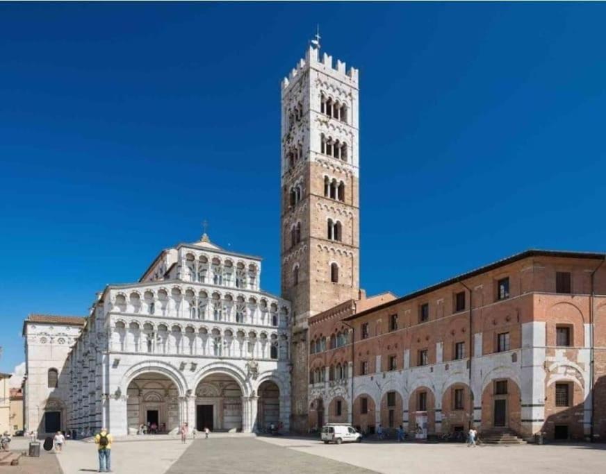 50 Metri Duomo Di Lucca Self Check-In E Wi-Fi Daire Dış mekan fotoğraf