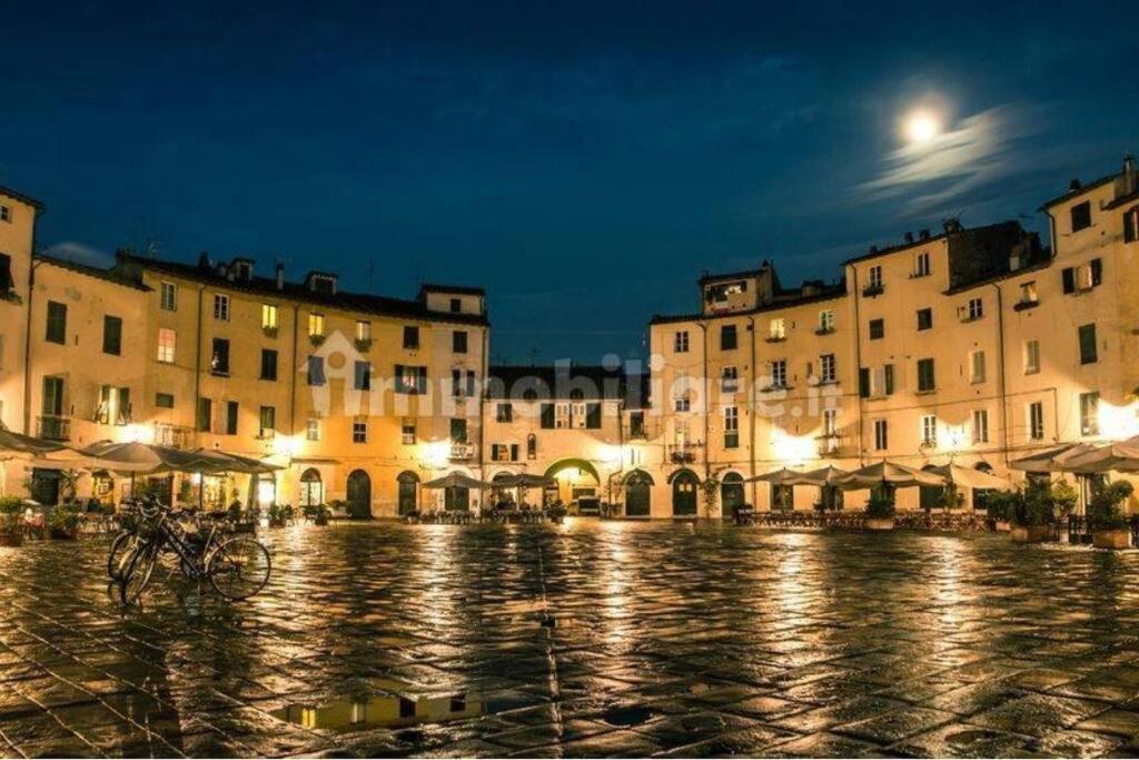 50 Metri Duomo Di Lucca Self Check-In E Wi-Fi Daire Dış mekan fotoğraf